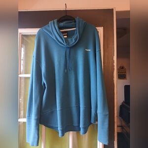 Women's Reebok Sweatshirt. SZ XL